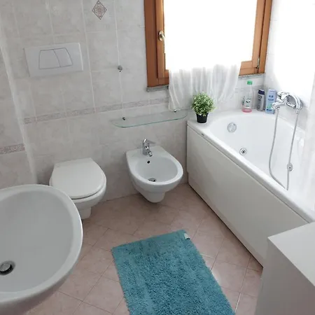 Dei Sogni לינה וארוחת בוקר Infernetto